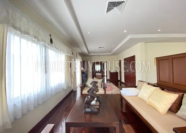 SUR6769: 5 Bedroom Villa in Surin. Photo #6