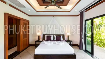 NAI7184: Two Bedroom Pool Villa in Nai Harn. Photo #12