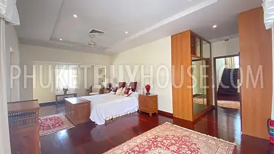 SUR6769: 5 Bedroom Villa in Surin. Photo #23
