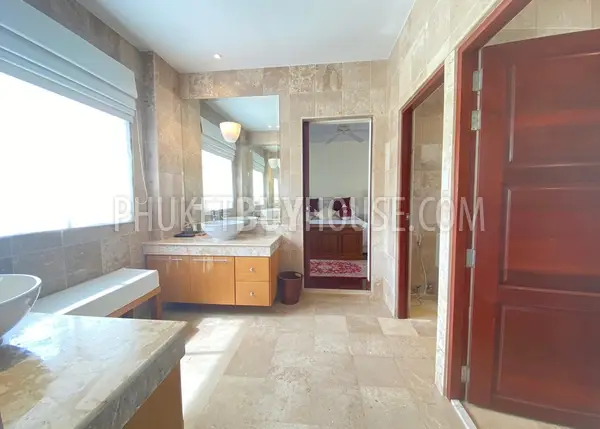 SUR6769: 5 Bedroom Villa in Surin. Photo #28