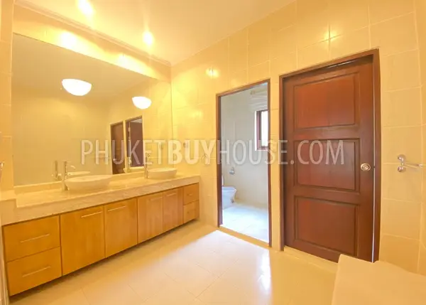 SUR6769: 5 Bedroom Villa in Surin. Photo #41