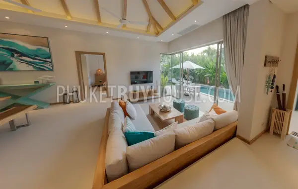 BAN22123: Hypnotic 3 Bedroom Villa with Private Pool for Sale in Bang Tao. Photo #10