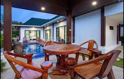 RAW6742: 2 Bedroom Villa with Pool in Rawai. Photo #3
