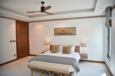 BAN6745: Tropical Villas for Sale in Bang Tao. Photo #12