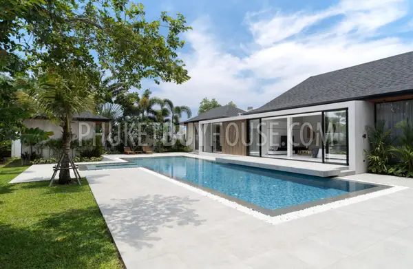 CHE22088: Wood and Marble: Elegant and Laconic Minimalist Style 4-Bedroom Villa in Choeng Thale. Photo #6