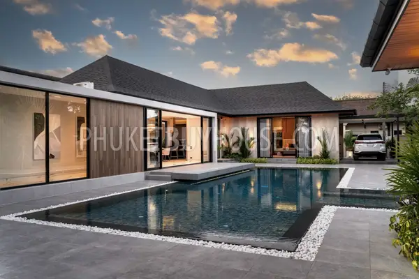 CHE22088: Wood and Marble: Elegant and Laconic Minimalist Style 4-Bedroom Villa in Choeng Thale. Photo #10