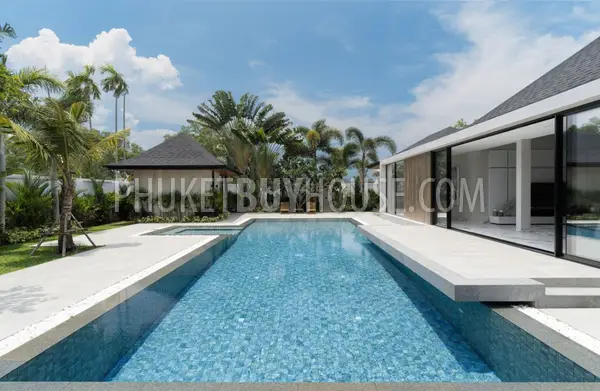 CHE22088: Wood and Marble: Elegant and Laconic Minimalist Style 4-Bedroom Villa in Choeng Thale. Photo #17