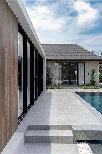 CHE22088: Wood and Marble: Elegant and Laconic Minimalist Style 4-Bedroom Villa in Choeng Thale. Photo #16