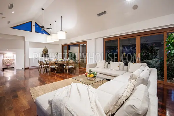 KAT6960: Magnificent Sea View Villa in Kata Beach Area. Fotoğraf #3