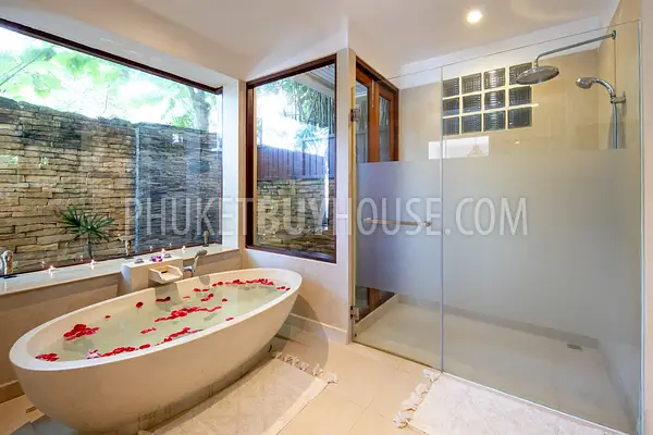 KAT6960: Magnificent Sea View Villa in Kata Beach Area. Fotoğraf #6