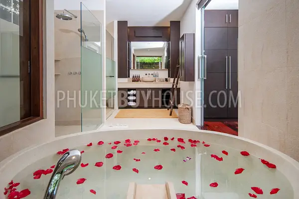 KAT6960: Magnificent Sea View Villa in Kata Beach Area. Fotoğraf #7