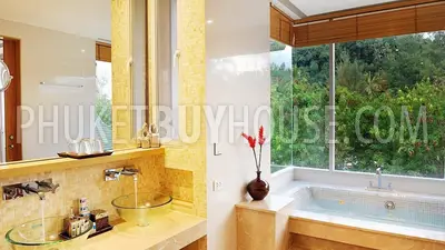 BAN6779: Luxury Apartments on the first line of Bang Tao Beach. Photo #9