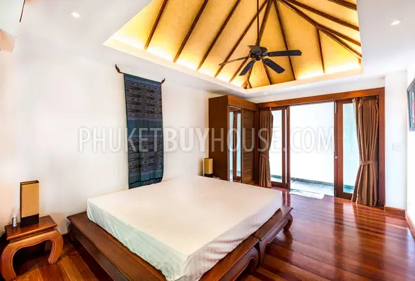 SUR22148: Surin's Exquisite Three-Bedroom Villa with Luxury Amenities. Photo #7