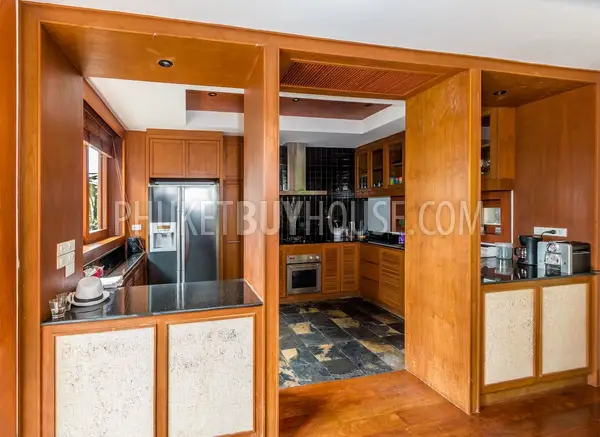 SUR22148: Surin's Exquisite Three-Bedroom Villa with Luxury Amenities. Photo #13