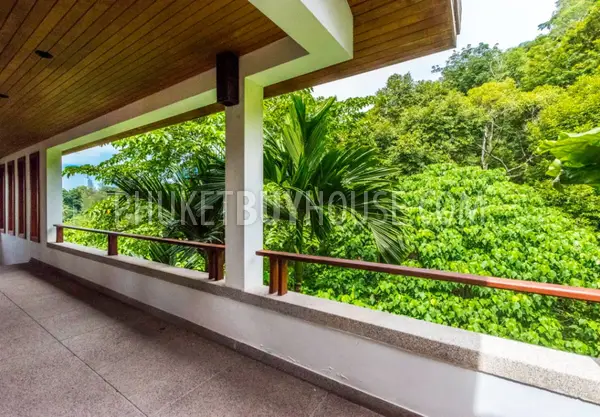 SUR22148: Surin's Exquisite Three-Bedroom Villa with Luxury Amenities. Photo #15
