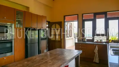 PAT7206: Three Bedroom Villa on a Hill Above Patong. Photo #22