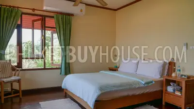 PAT7206: Three Bedroom Villa on a Hill Above Patong. Photo #14