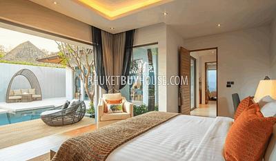 BAN22151: Tropical Villa with Three Bedrooms in Bang Tao area . Photo #9