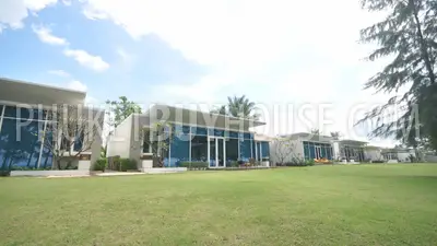MAI6822: Stunning Beachfront Villa For Sale in Mai Khao beach. Photo #5
