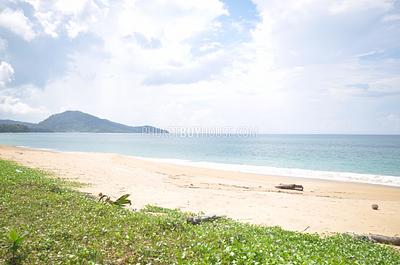 MAI6822: Stunning Beachfront Villa For Sale in Mai Khao beach. Photo #9