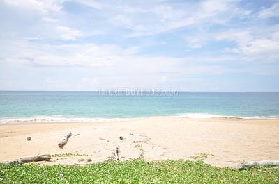 MAI6822: Stunning Beachfront Villa For Sale in Mai Khao beach. Photo #13