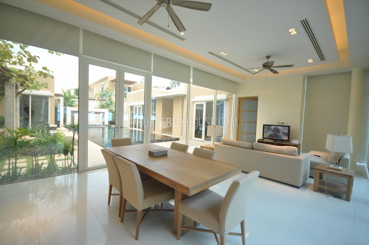 MAI6822: Stunning Beachfront Villa For Sale in Mai Khao beach. Photo #24