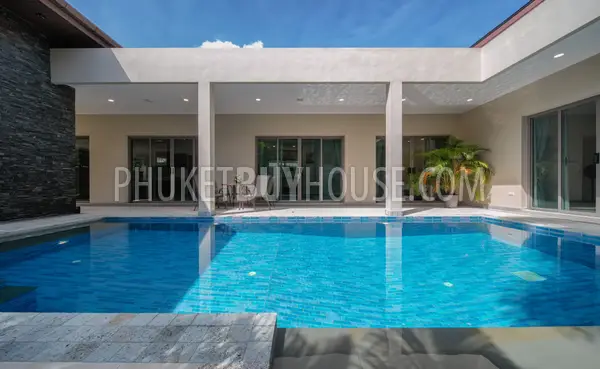 RAW22194: 3 BR Villa For Sale: a perfect blend of tranquility, luxury, and investment potential in Rawai. Photo #15