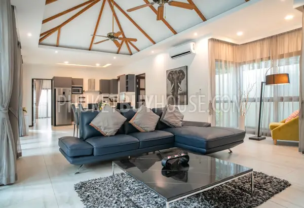 RAW22194: 3 BR Villa For Sale: a perfect blend of tranquility, luxury, and investment potential in Rawai. Photo #4