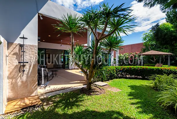 RAW22195: Tropical Tranquility: 3 BR Villa - Your Gateway to Luxury Living in Rawai. Photo #3