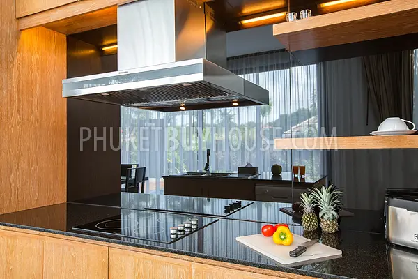 NAI6832: 2 bedroom villa with pool in Nai Harn area. Photo #2