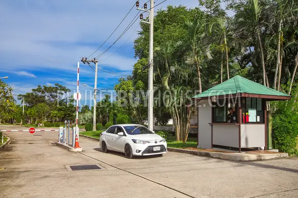 NAI6832: 2 bedroom villa with pool in Nai Harn area. Photo #24
