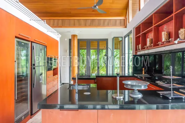 PAT6833: Luxury Villa for Sale in Patong. Photo #7