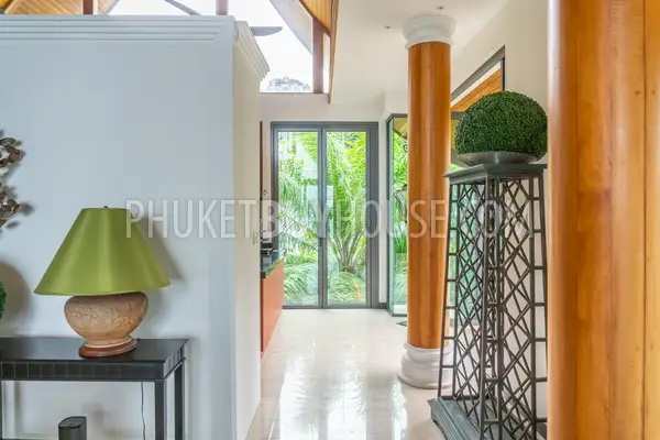 PAT6833: Luxury Villa for Sale in Patong. Photo #13