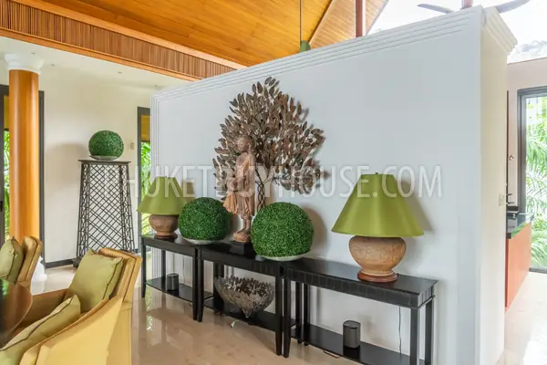 PAT6833: Luxury Villa for Sale in Patong. Photo #14