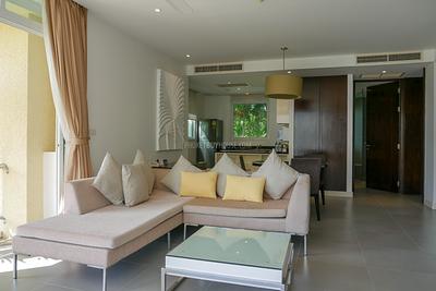KAR22205: Luxurious Beachfront 2 BR Apartment for Sale at Karon Beach, Phuket. Photo #21