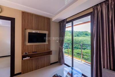 NAI22172: Luxurious 1-Bedroom Apartment for Sale in Nai Harn. Photo #7
