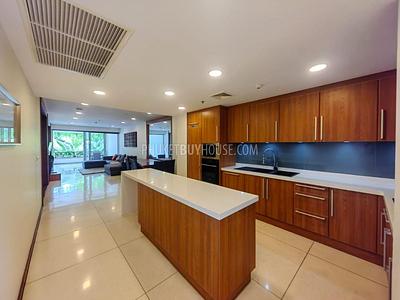 SUR5441: Two Bedroom Apartment in Surin Beach. Photo #6