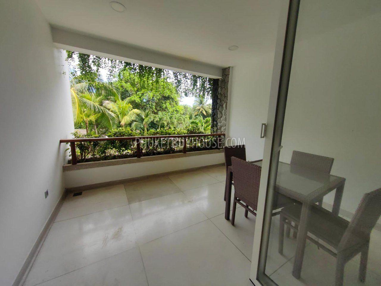 SUR5441: Two Bedroom Apartment in Surin Beach. Photo #9