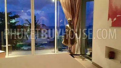 BAN22187:  Absolute Beachfront Luxury Penthouse with 2BR for Sale in Bang Tao. Photo #37