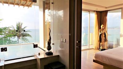 BAN22187:  Absolute Beachfront Luxury Penthouse with 2BR for Sale in Bang Tao. Photo #20