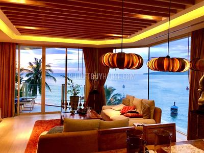 BAN22187:  Absolute Beachfront Luxury Penthouse with 2BR for Sale in Bang Tao. Photo #35