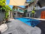 RAW6734: 4 bedroom villa with pool in Rawai. Thumbnail #42