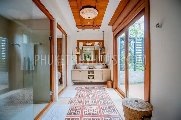 NAI6853: Luxury Villa for Sale in Nai Harn District. 照片 #16