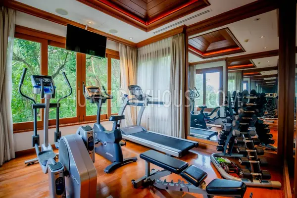 NAI6853: Luxury Villa for Sale in Nai Harn District. 照片 #25