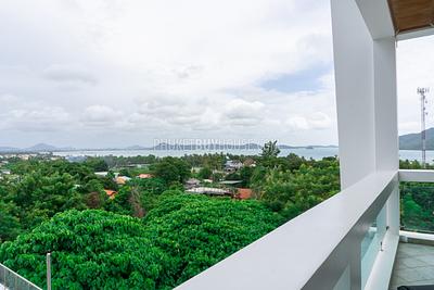RAW6855: Magnificent Apartment with Sea View in Rawai. Photo #3