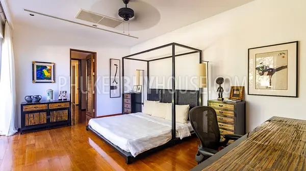 LAY22223: Layan's Hidden Gem – A Sanctuary of Modern Elegance in Layan, Phuket. Photo #8