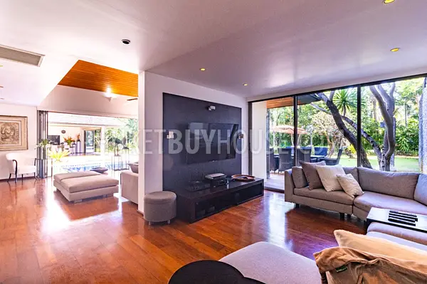 LAY22223: Layan's Hidden Gem – A Sanctuary of Modern Elegance in Layan, Phuket. Photo #4