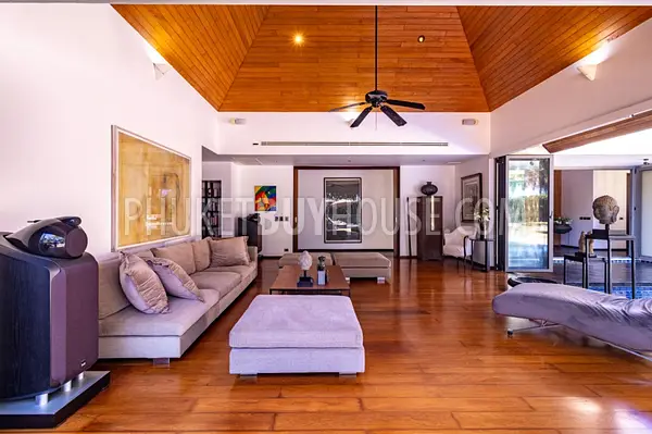 LAY22223: Layan's Hidden Gem – A Sanctuary of Modern Elegance in Layan, Phuket. Photo #13