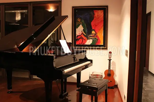 LAY22223: Layan's Hidden Gem – A Sanctuary of Modern Elegance in Layan, Phuket. Photo #3