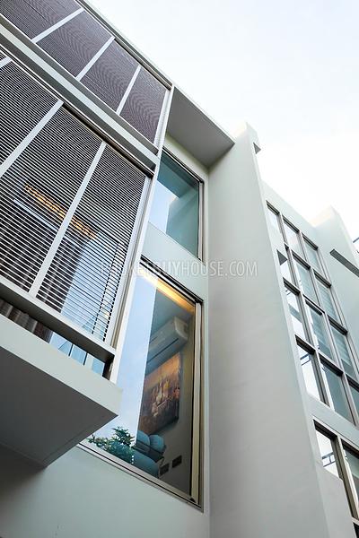 CHA6838: Modern Townhouses with Pool in Chalong. Photo #53